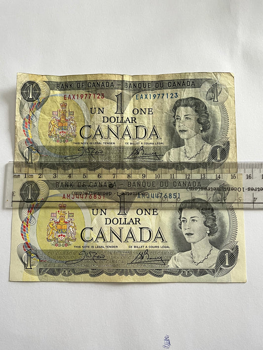 $1Canadian Bill 1973 2 bills different size